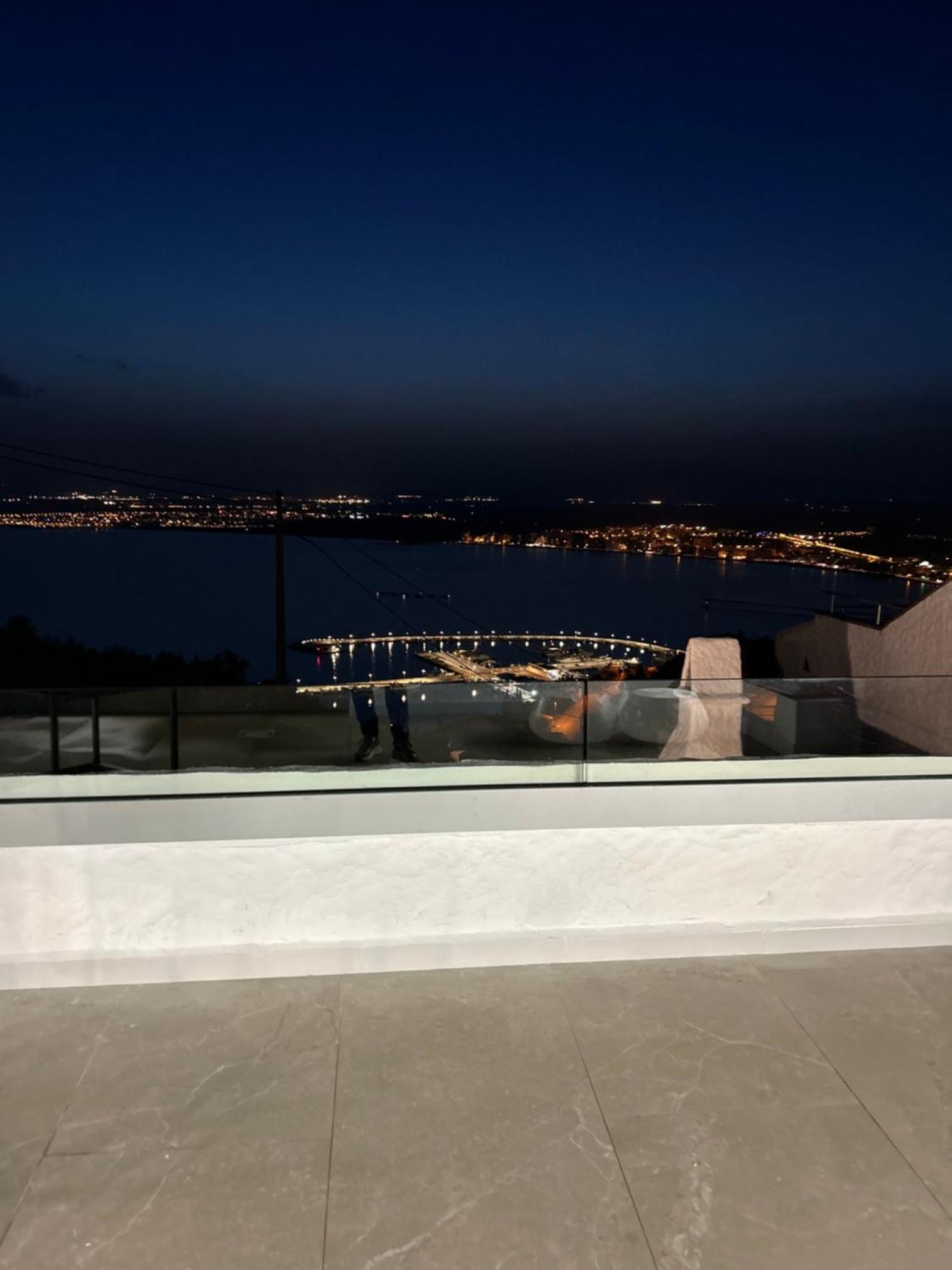 Appartement Duplex Rosas Avec Terrasse Magnifique Jacuzzi Vue Mer Екстер'єр фото