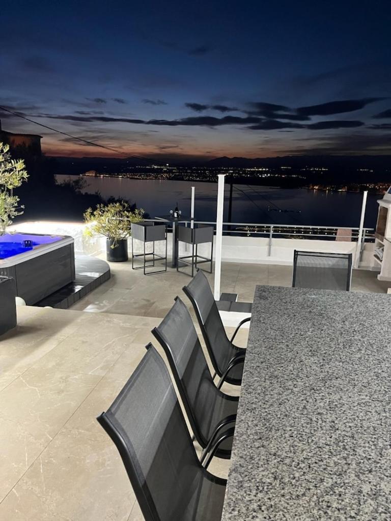 Appartement Duplex Rosas Avec Terrasse Magnifique Jacuzzi Vue Mer Екстер'єр фото